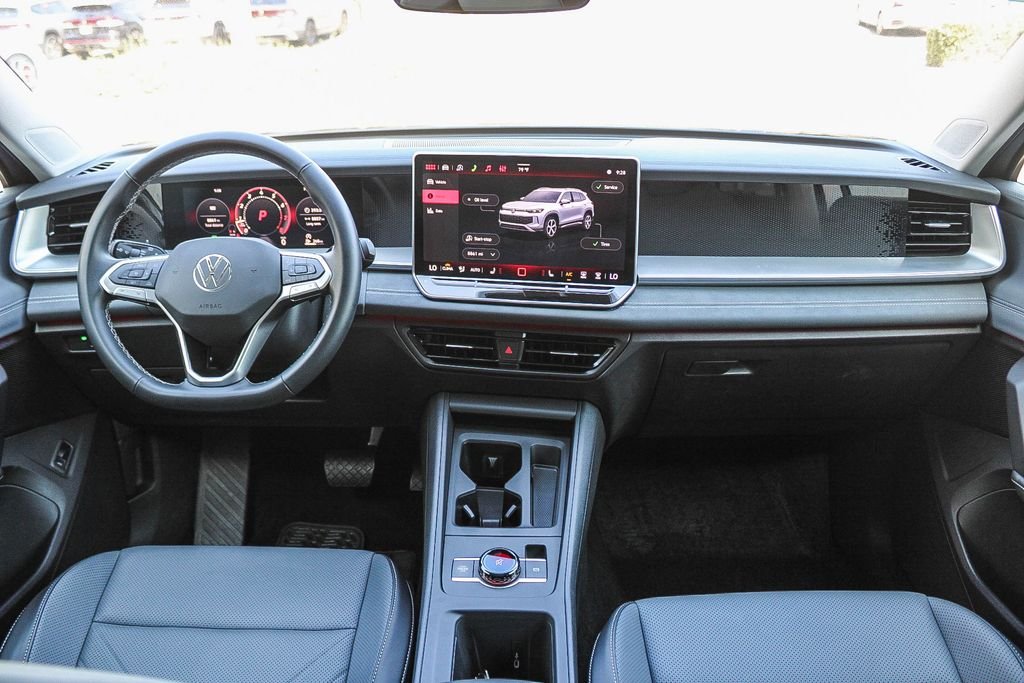 Used 2026 Silver Volkswagen SE image 12