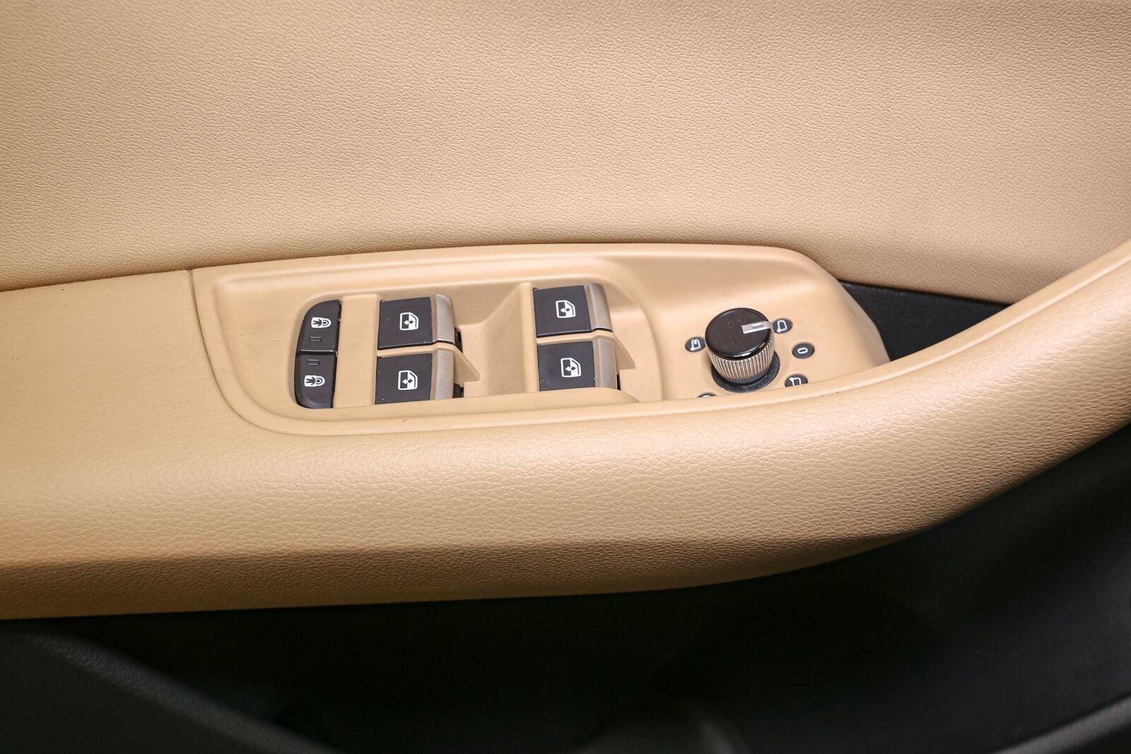 Used 2023 Carrara White Audi Premium image 41