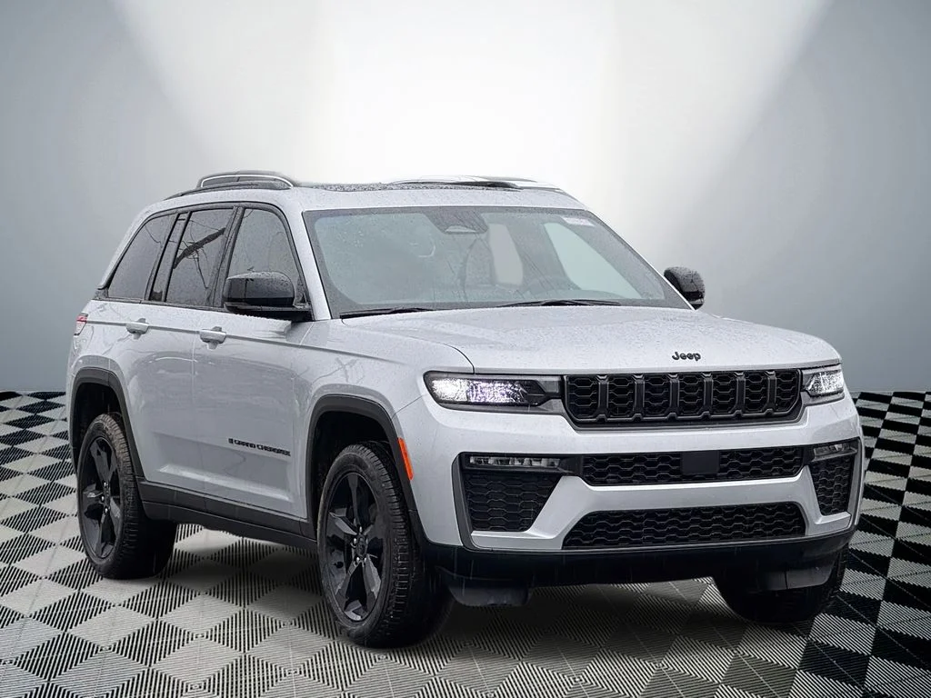 New 2026 Silver Jeep Limited image 4