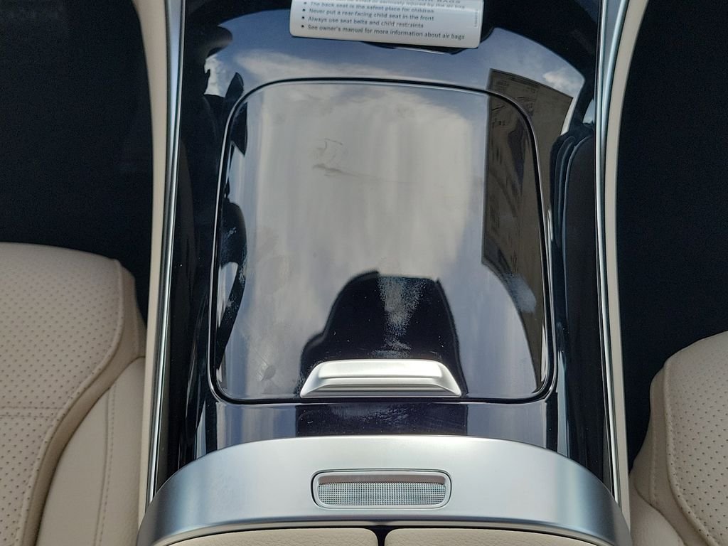 New 2026 Verde Silver Metallic Mercedes-Benz GLC 300 image 17