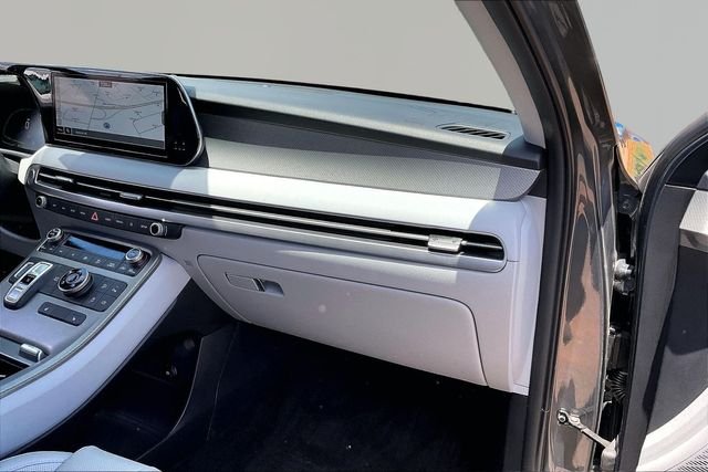 Used 2024 Gray Hyundai SEL image 19