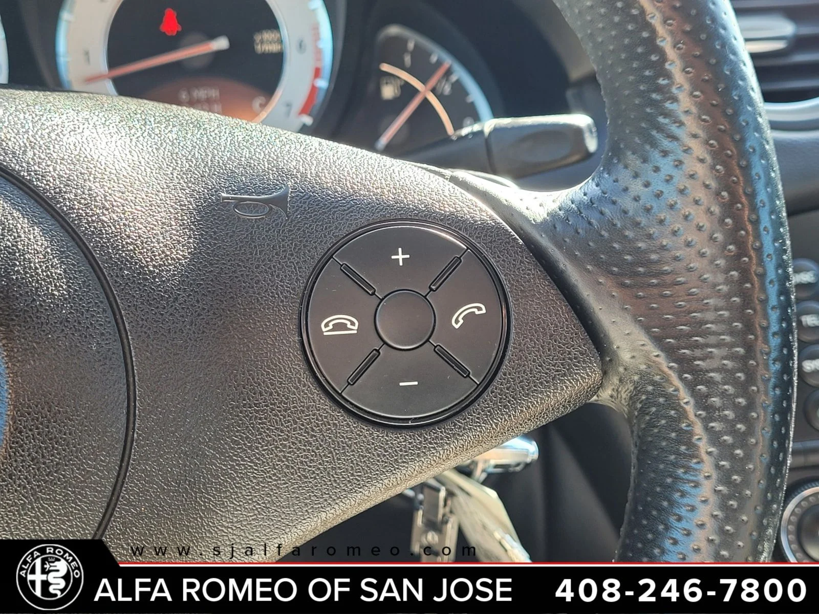 Used 2012 Black Mercedes-Benz SL 550 image 16