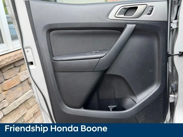 Used 2019 Silver Ford XLT image 29