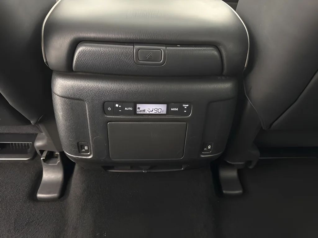 Used 2024 Anthracite Gray INFINITI LUXE image 25