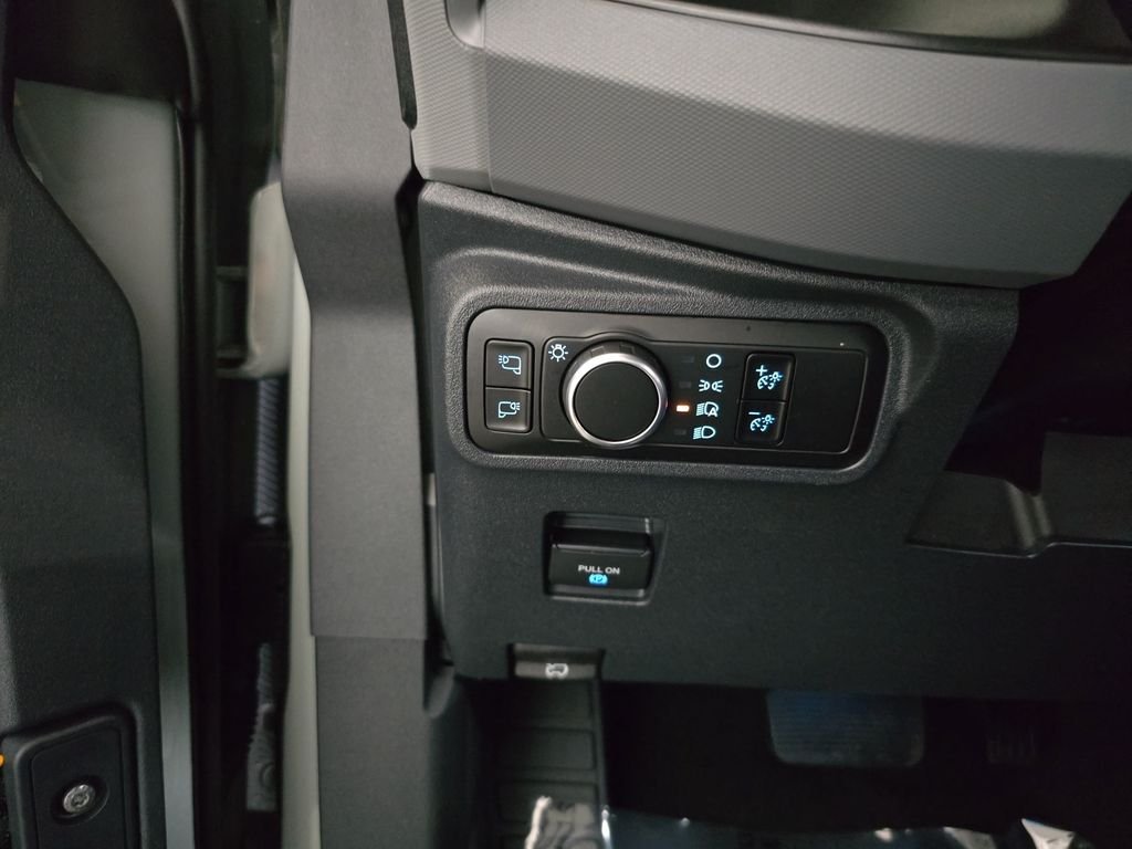 Used 2023 Cactus Gray Ford Badlands image 28