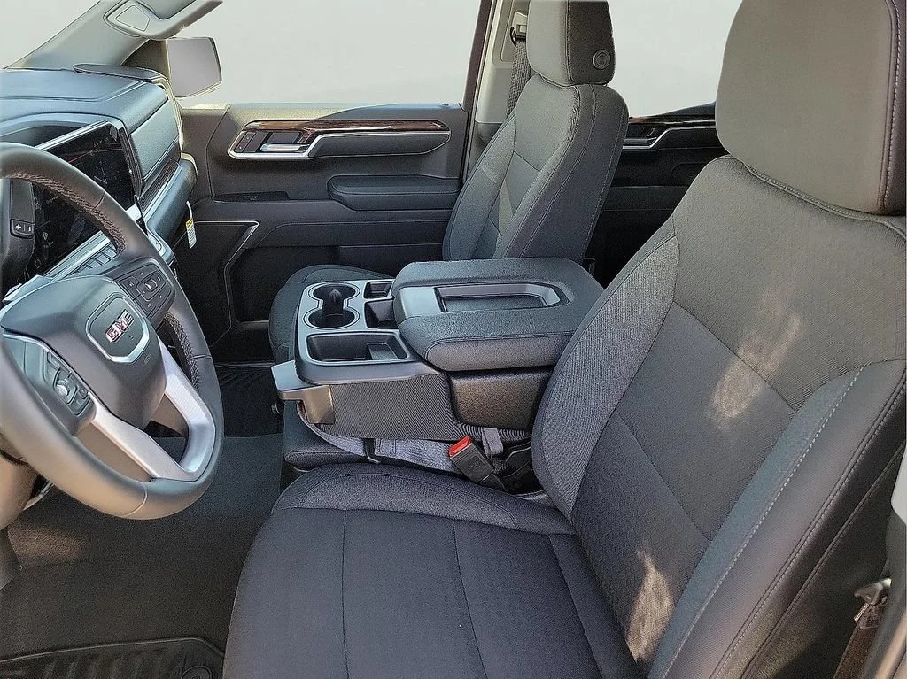 2026 GMC Sierra 1500 SLE - Photo 14