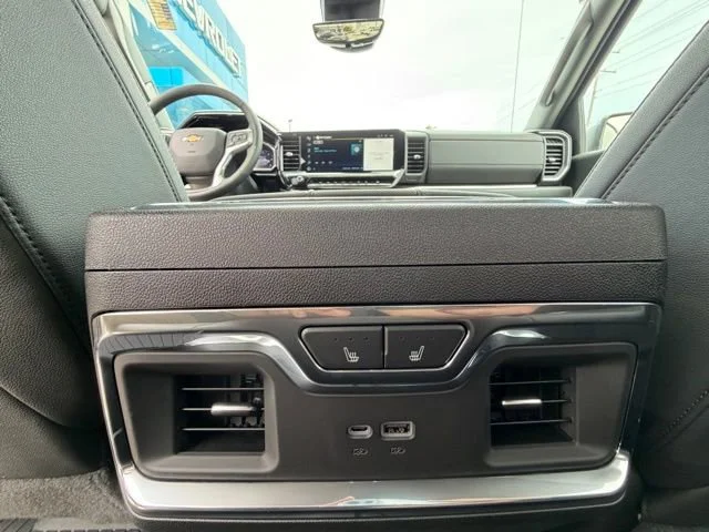 2025 Chevrolet Silverado 1500 LTZ - Photo 28