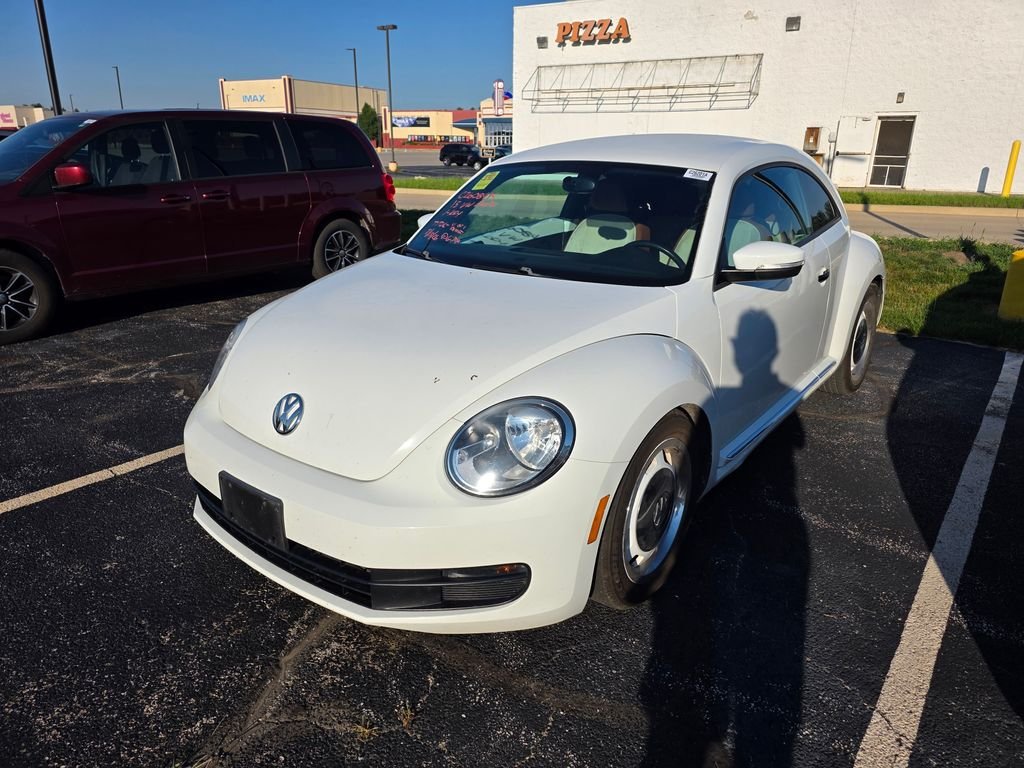 Used 2015 Pure White Volkswagen 1.8T Classic image 2