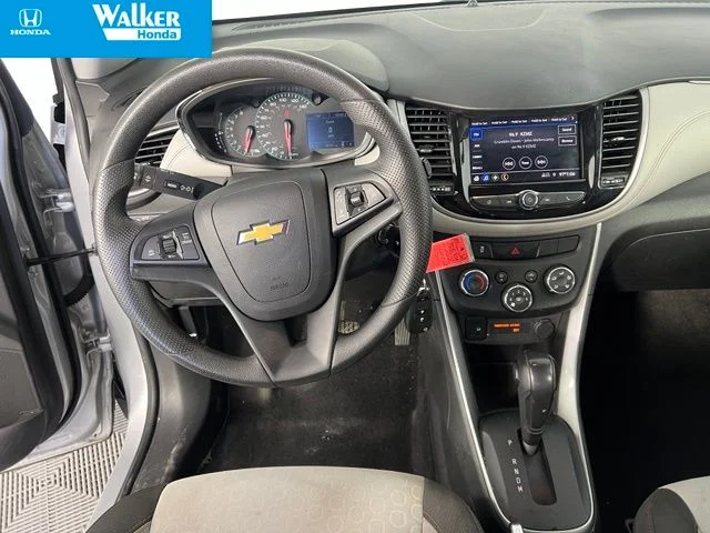 Used 2022 Silver Chevrolet LS image 26