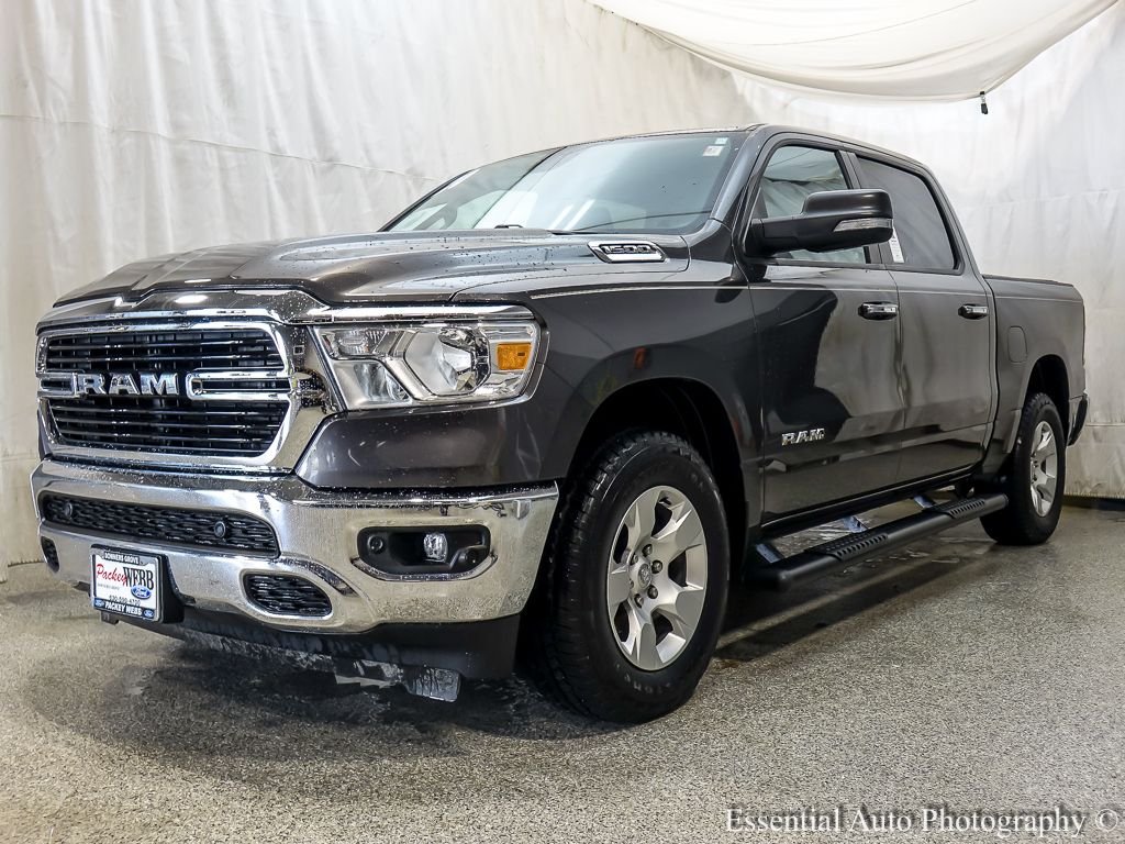 2020 RAM 1500 Big Horn/Lone Star 4x4 Crew Cab 5'7's photo