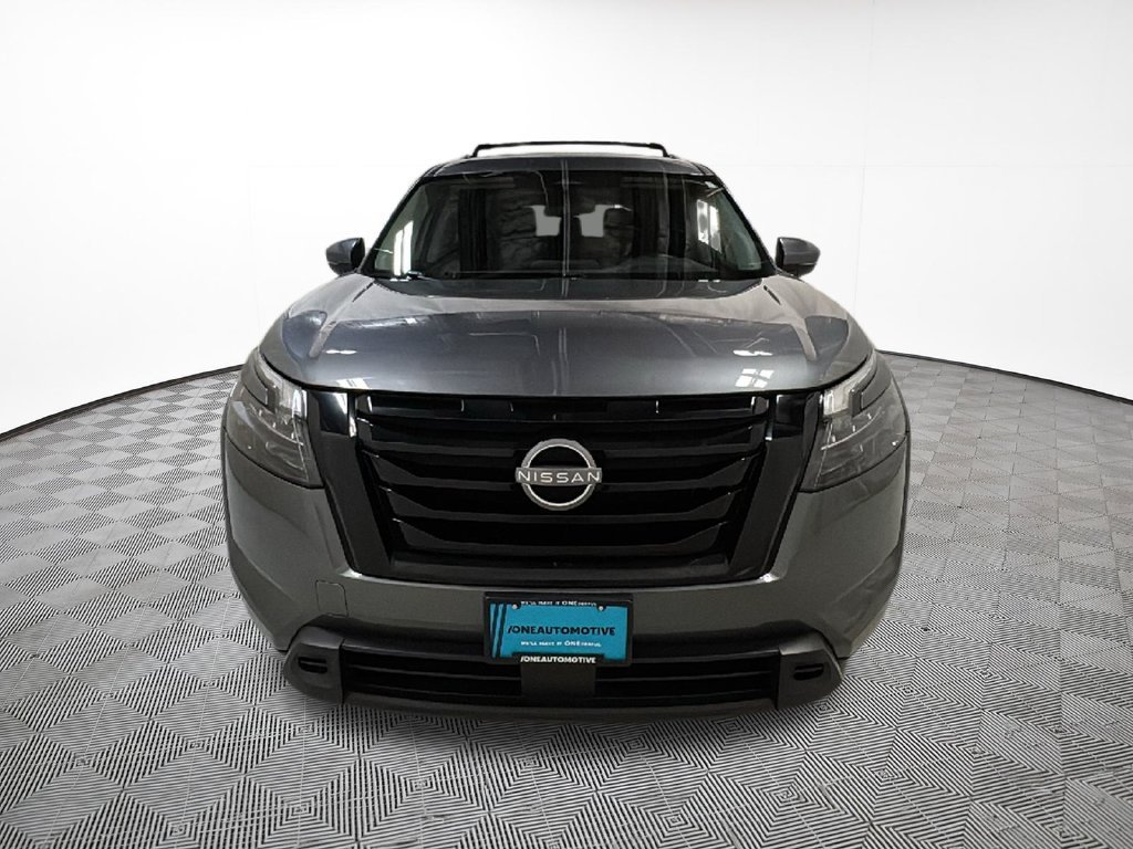 Used 2024 Gray Nissan SV image 3