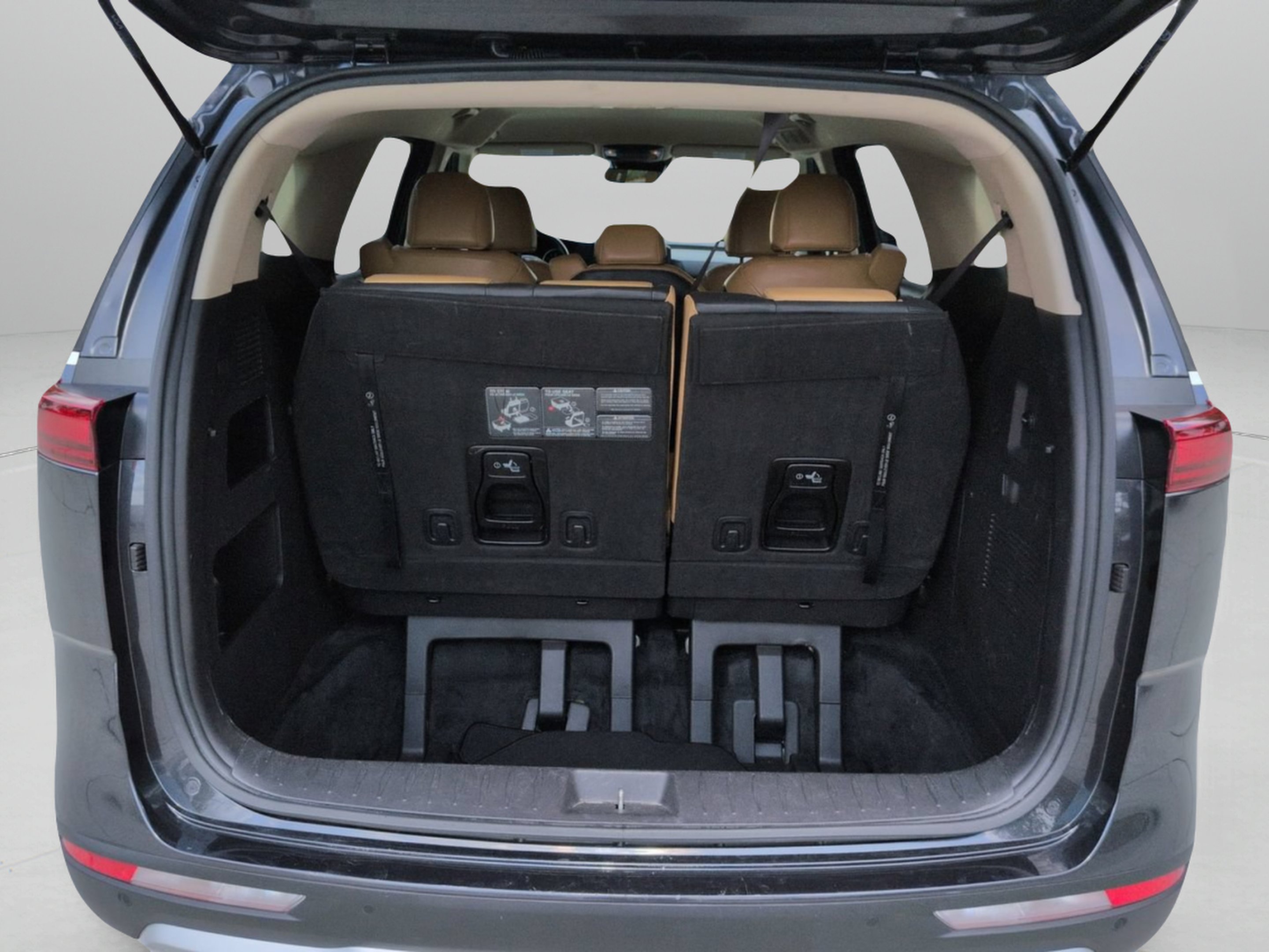Certified Used 2023 Panthera Metal Kia LX Seat Package image 16