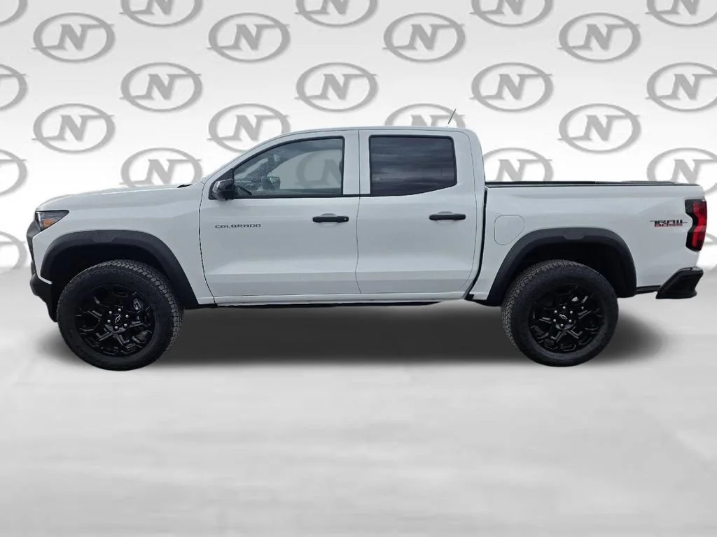 2026 Chevrolet Colorado Trail Boss - Photo 11