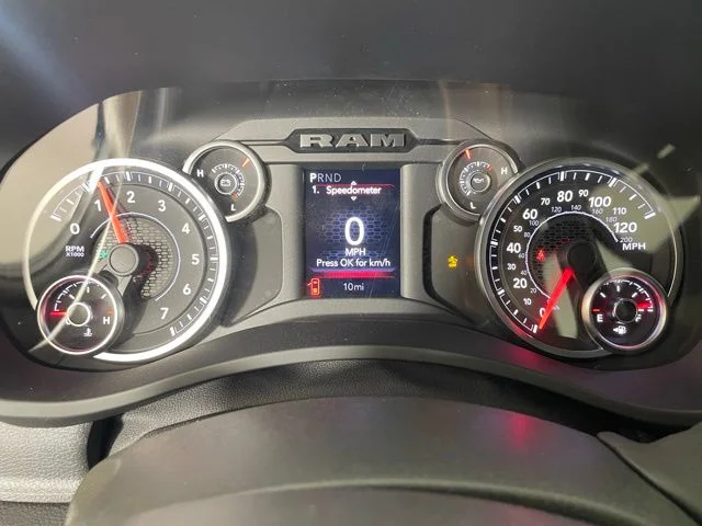 2025 RAM 2500 Tradesman - Photo 25