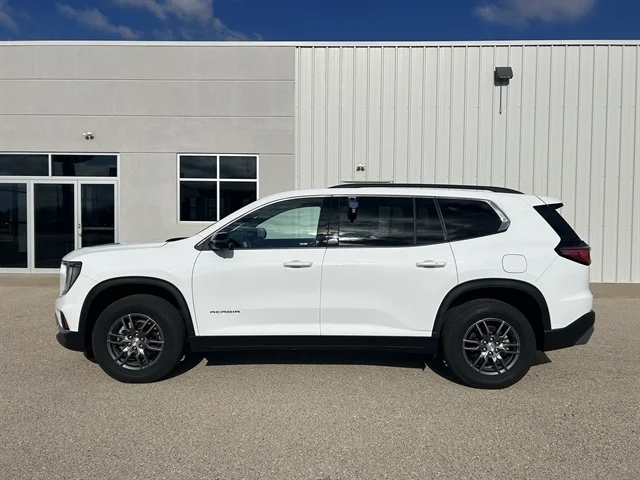 Used 2025 WHITE GMC FWD Elevation image 10