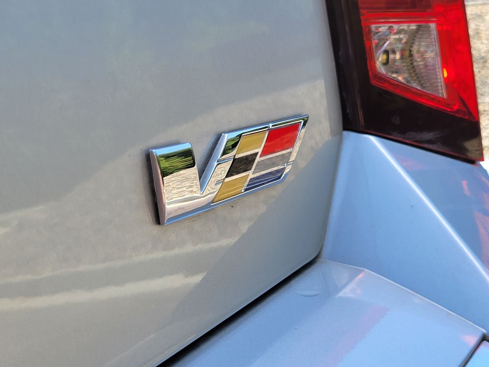 Used 2012 Silver Cadillac Base image 31