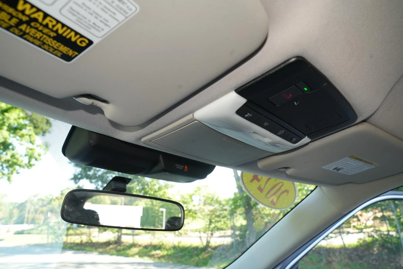 Used 2024 Silver Mitsubishi ES image 24