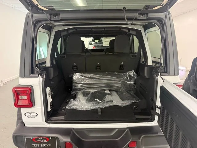 New 2026 Bright White Clear-Coat Exterior Paint Jeep Willys image 8