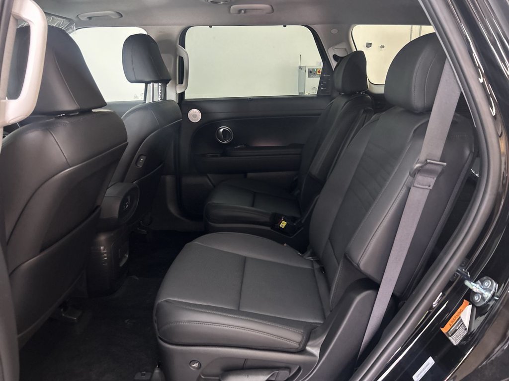 New 2026 Abyss Black Hyundai Limited AWD image 16