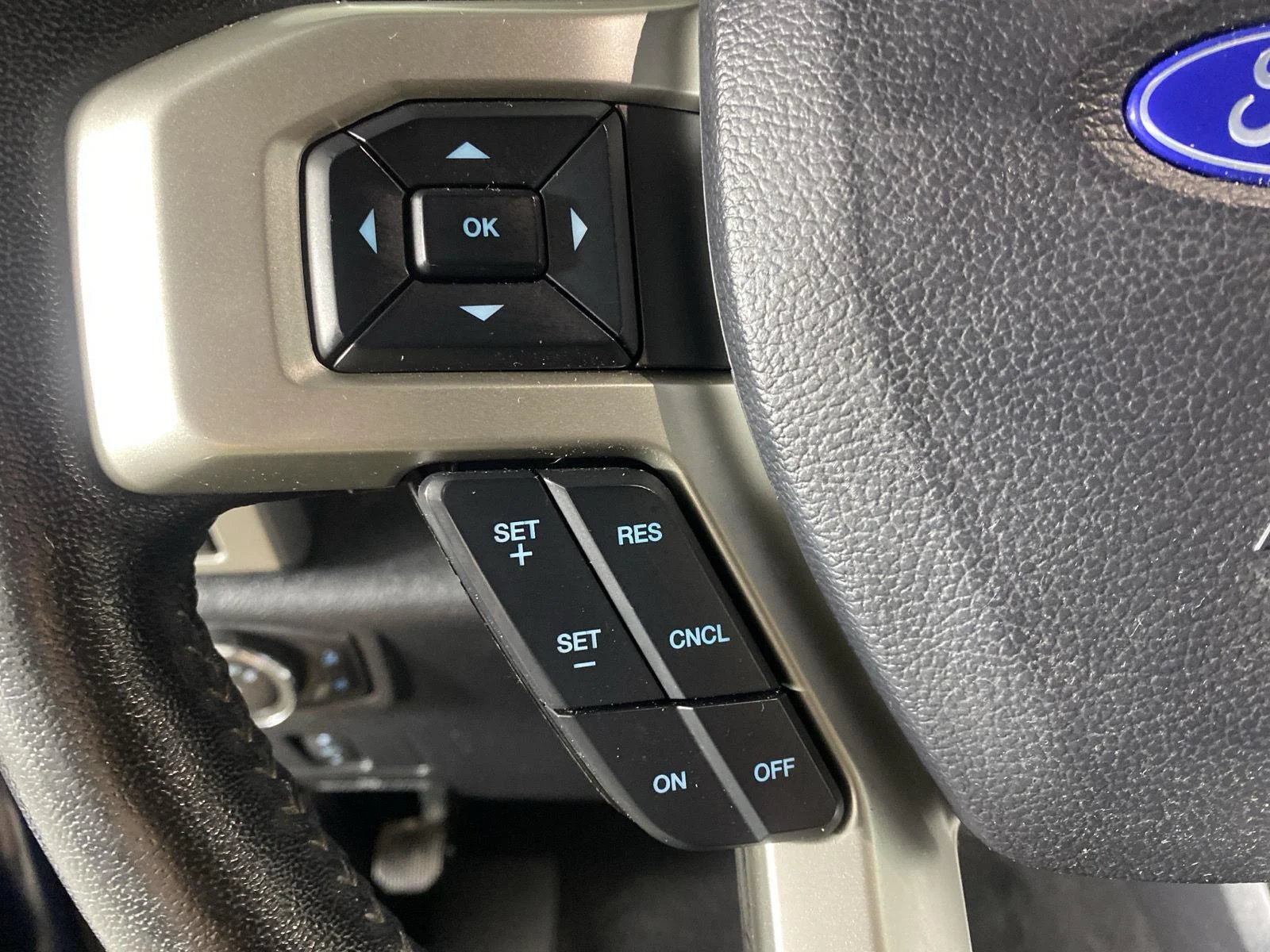 Used 2020 Blue Jeans Ford Lariat image 24