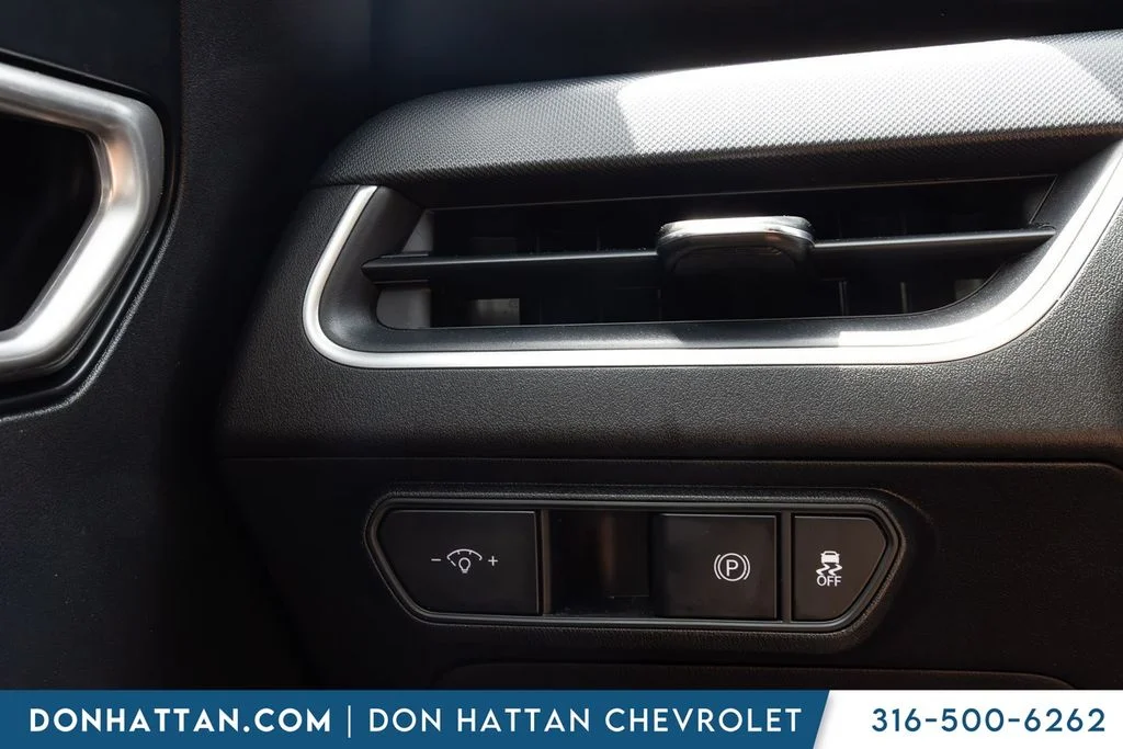 Used 2025 Black Kia LXS image 11