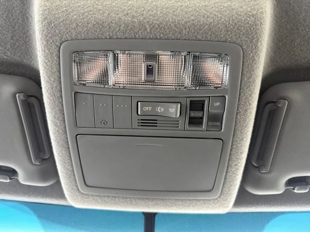 Used 2013 Classic Silver Metallic Toyota SE image 14