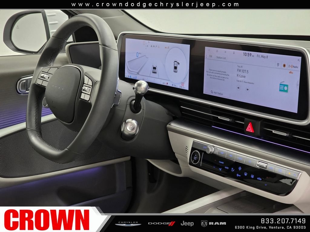 Used 2023 White Hyundai SEL image 11