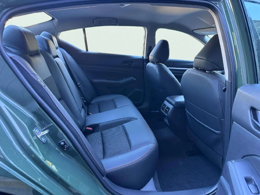 New 2026 Tactical Grn/Super Black Nissan 2.5 SR image 17