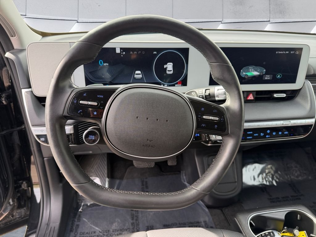 Used 2023 Black Hyundai Limited image 9