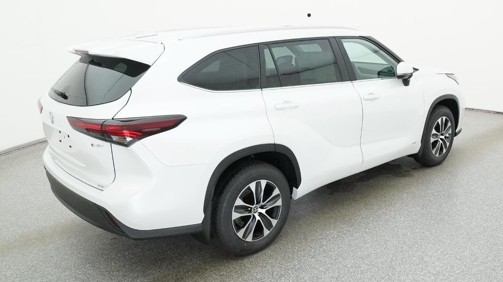 New 2026 Wind Chill Pearl Toyota Hybrid XLE image 18