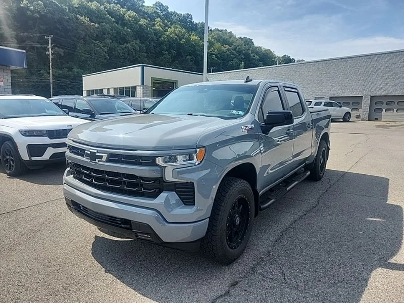 Used 2024 Gray Chevrolet RST image 3