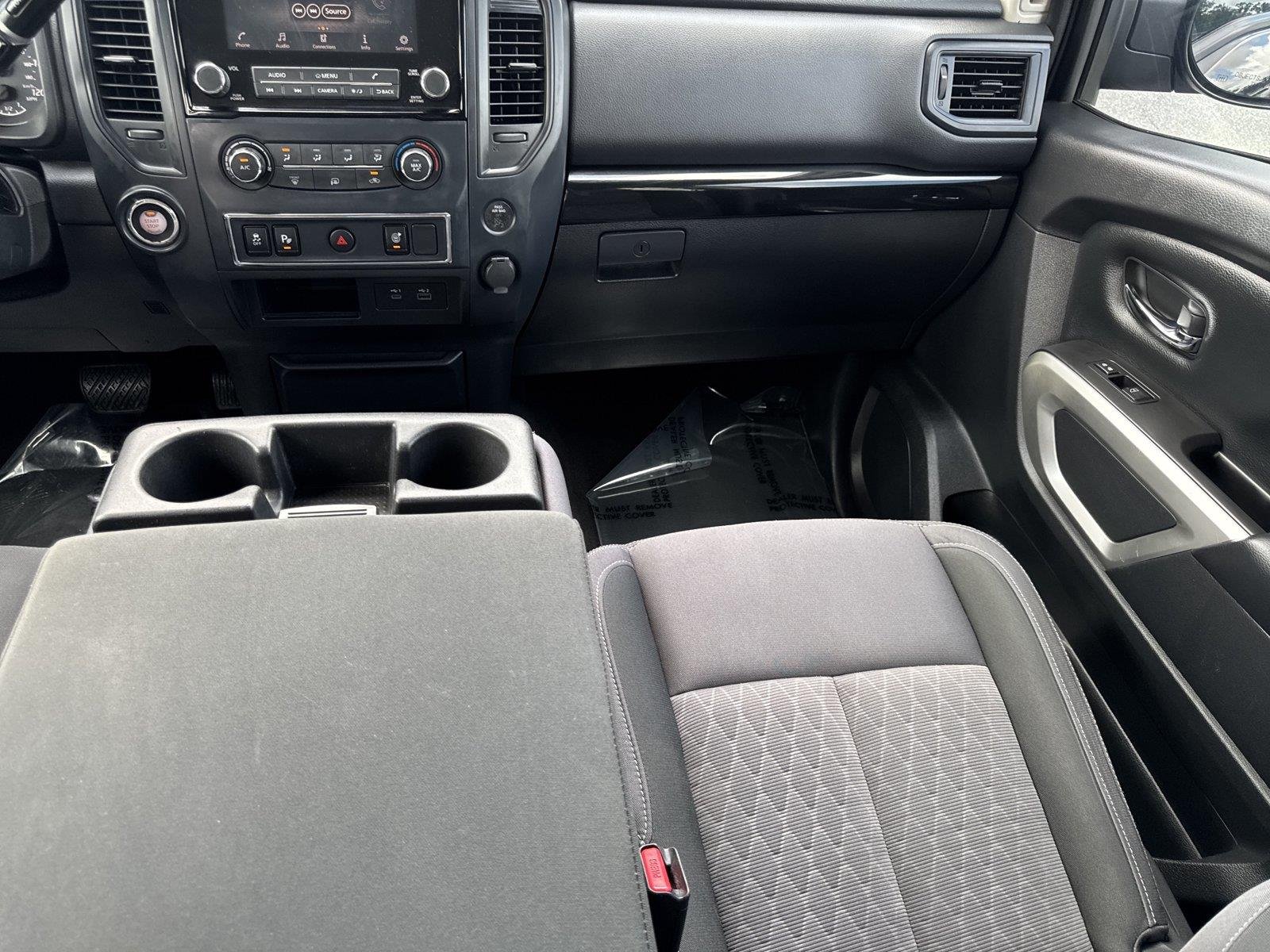 Used 2022 Super Black Nissan SV image 15