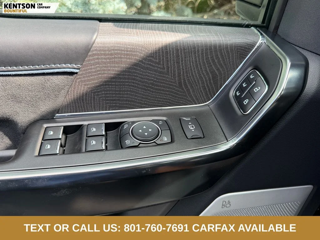 Used 2025 Black Ford Platinum image 19