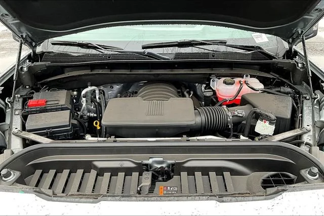 New 2026 Sterling Metallic GMC SLE image 12