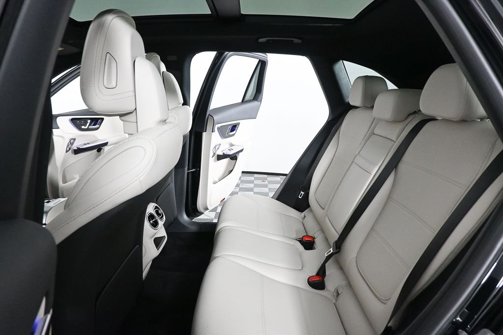 New 2026 Black Mercedes-Benz GLC 300 image 18