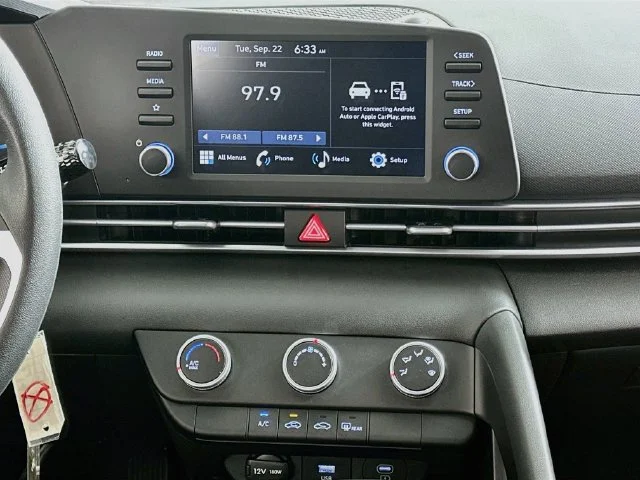 New 2026 White Hyundai SE image 15