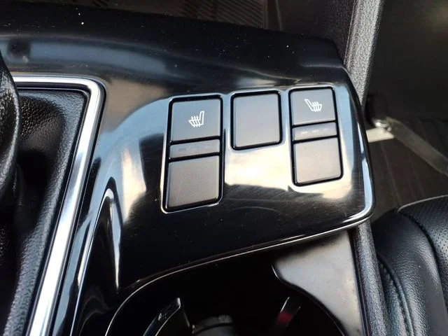 Used 2024 Red Kia X-Line image 15