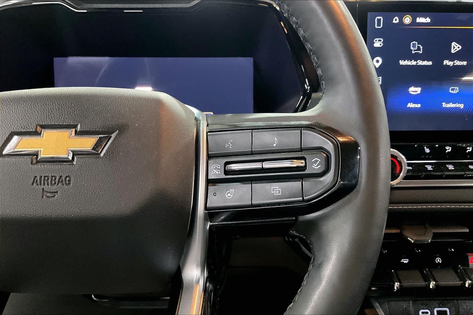 2024 Chevrolet Colorado LT - Photo 19