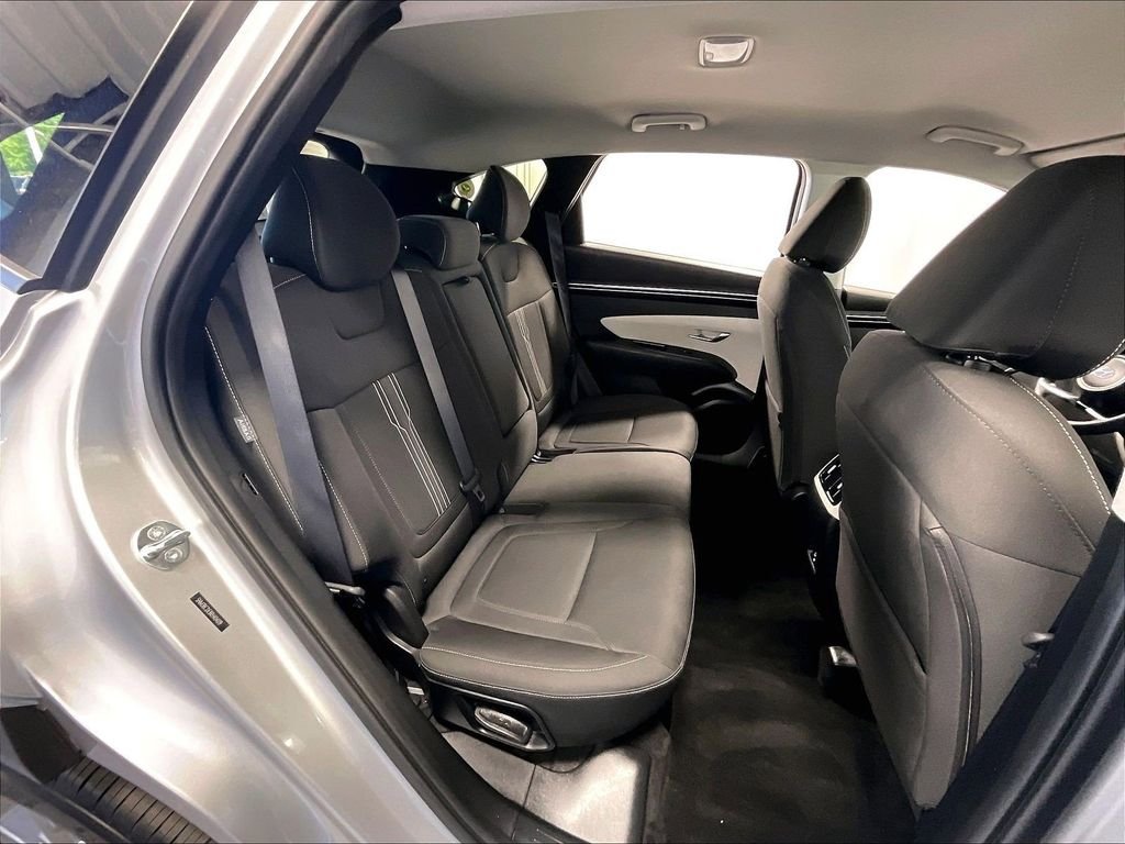 Used 2024 Silver Hyundai SEL image 16