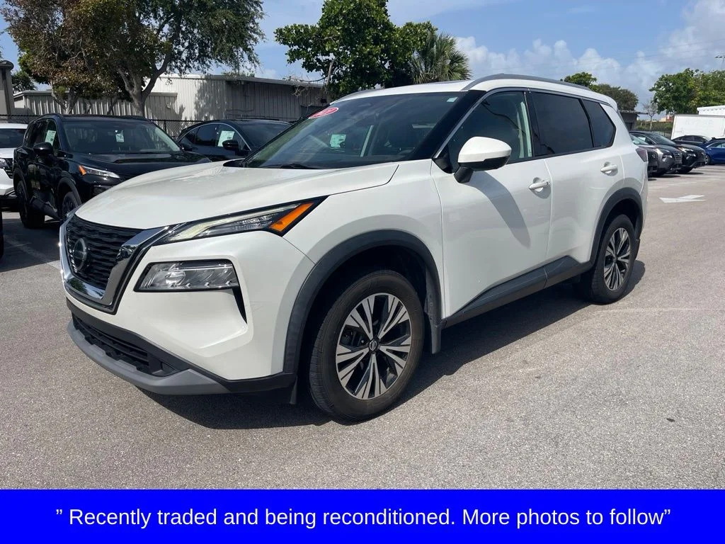 Used 2021 White Nissan SV image 1