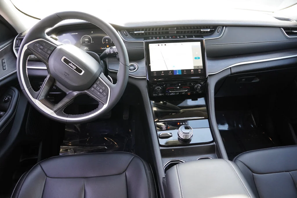 Certified Used 2023 Gray Jeep Limited image 19