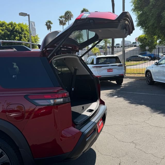 New 2026 Scarlet Ember Tintcoat Nissan SV image 8