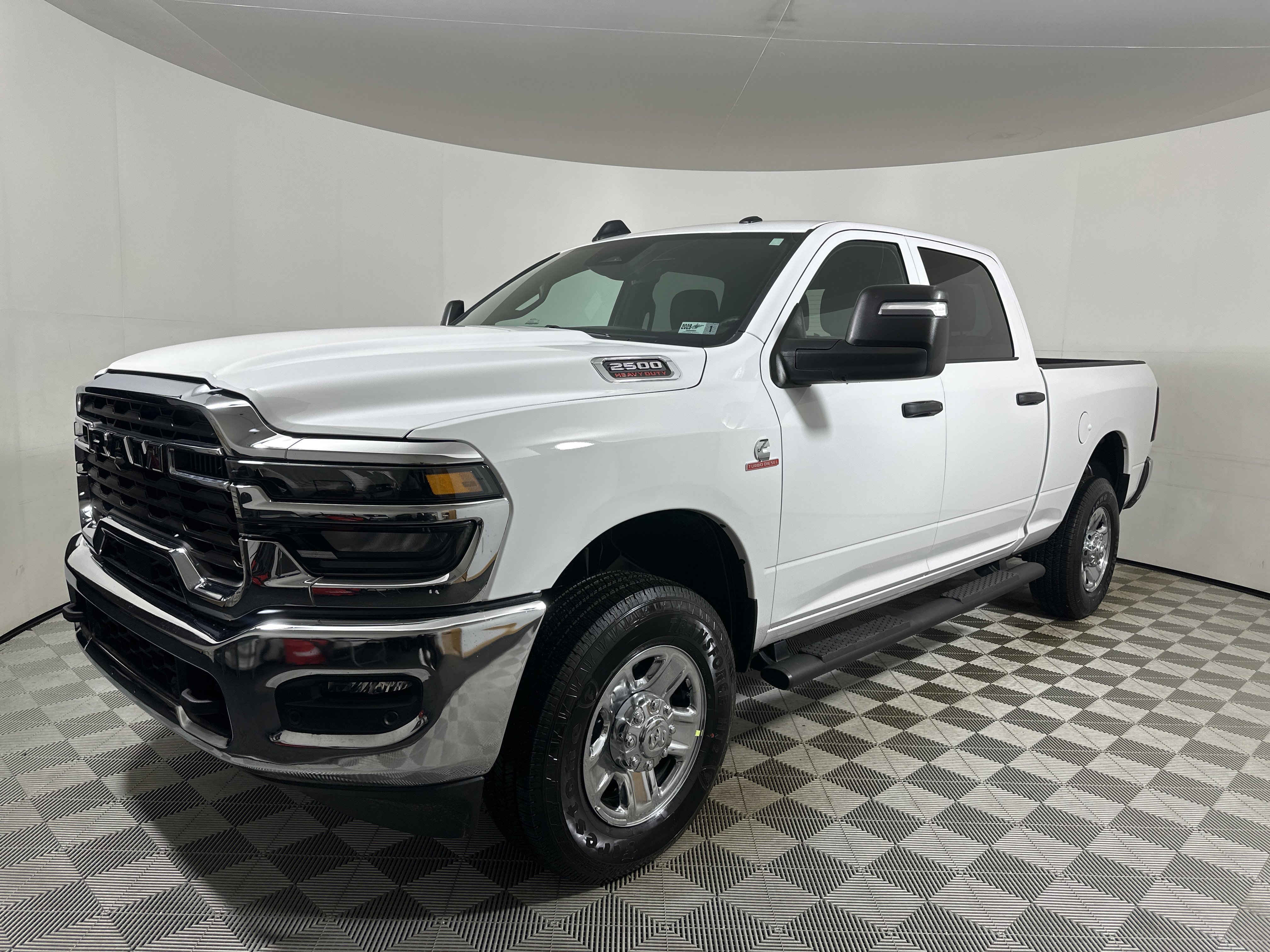 New 2026 Bright White Clear-Coat Exterior Paint RAM Tradesman image 3