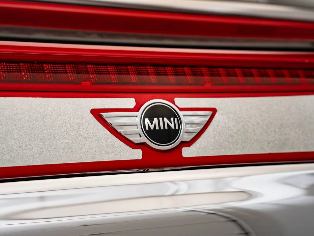 Used 2012 Chili Red MINI  image 17