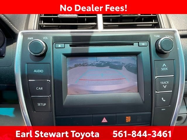 Used 2017 Silver Toyota LE image 33