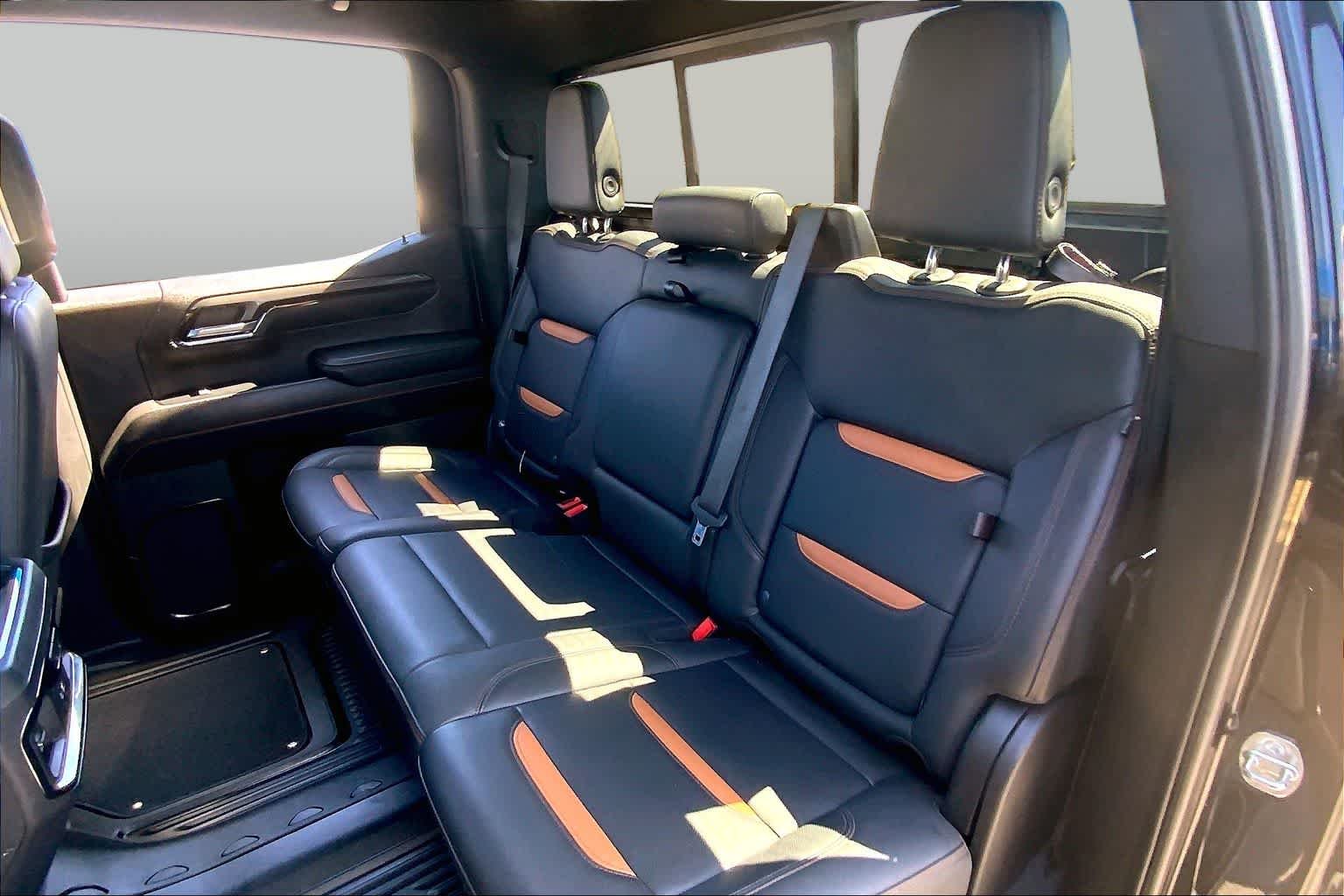 Used 2023 Onyx Black GMC AT4 image 21