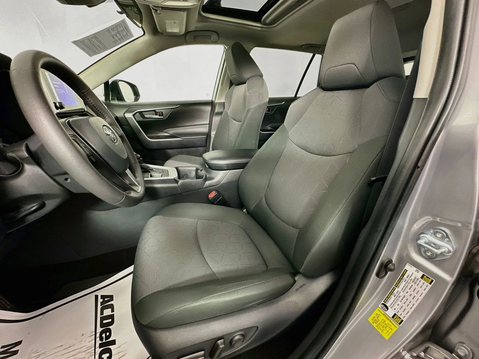 Used 2024 Silver Sky Metallic Toyota XLE image 21