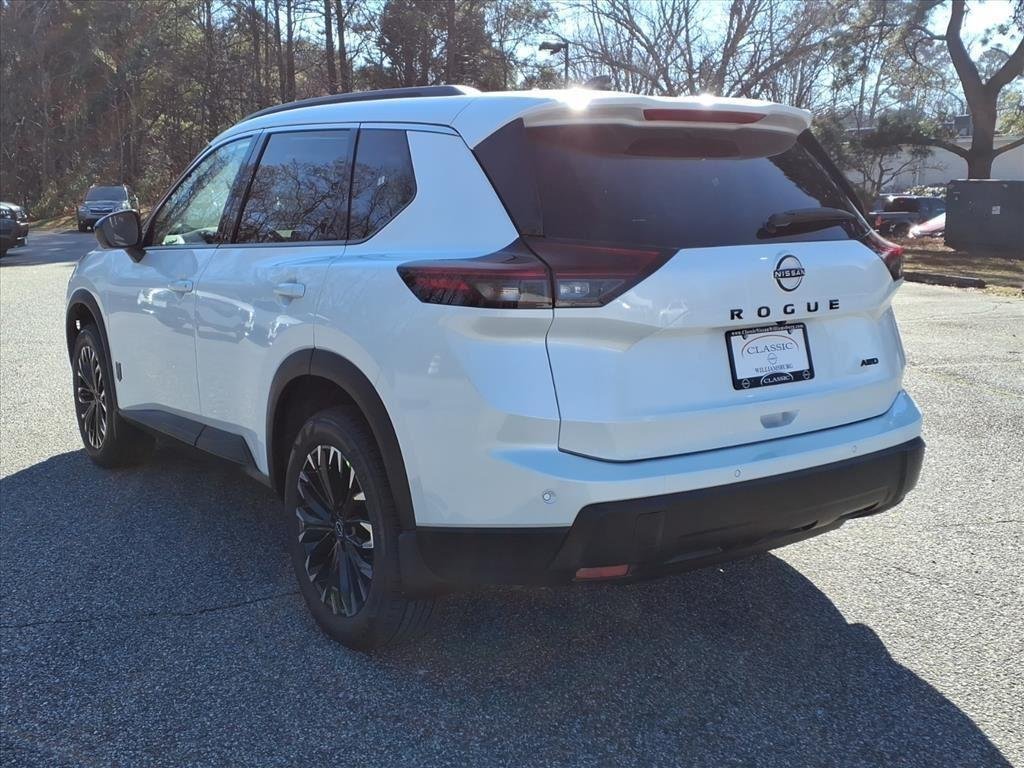 New 2026 Everest White Pearl TriCoat Nissan Dark Armor™ image 9