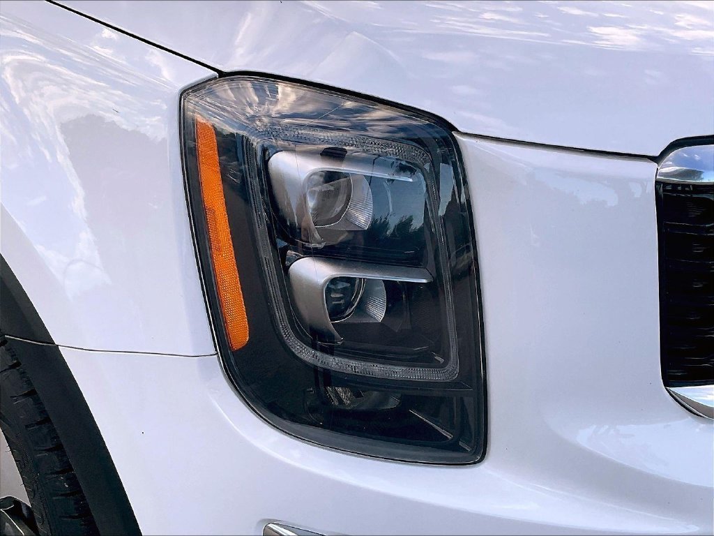Used 2022 Glacial White Pearl Kia EX image 31