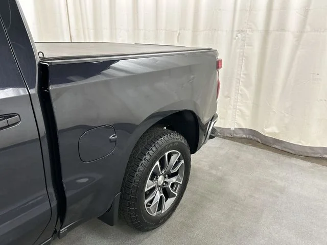 Used 2023 Gray Chevrolet LT image 25